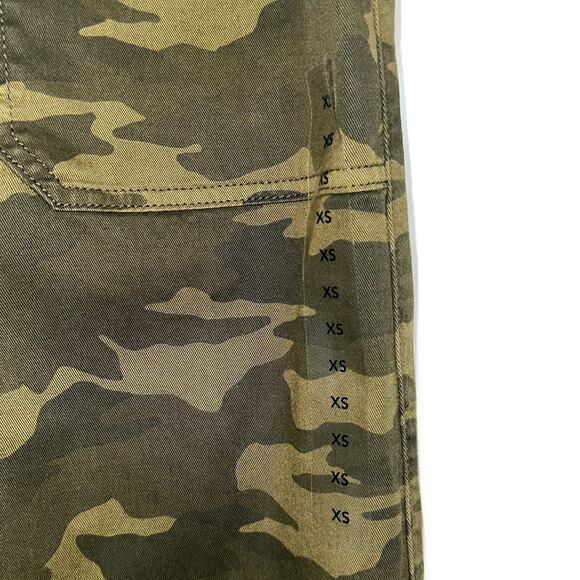 NWT American Eagle AE Low Rise Ex Boyfriend Camo Pant Size XS - Picture 6 of 16